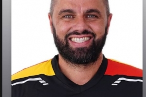 开云登录-悼念去世的莱切理疗师，多古社媒发文：安息吧，我的朋友