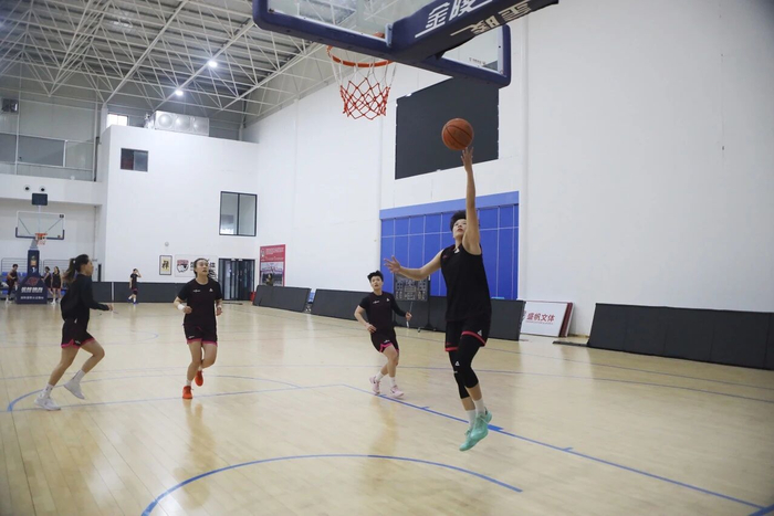 开云-篮球之约庆元宵！武汉盛帆女篮球迷开放日温馨满满|球队|球员|活动|训练_新浪体育_新浪新闻