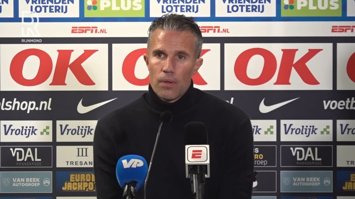 开云APP-被球迷怒骂"滚蛋"！范佩西：听到了，但这些年我已练就一副厚脸皮